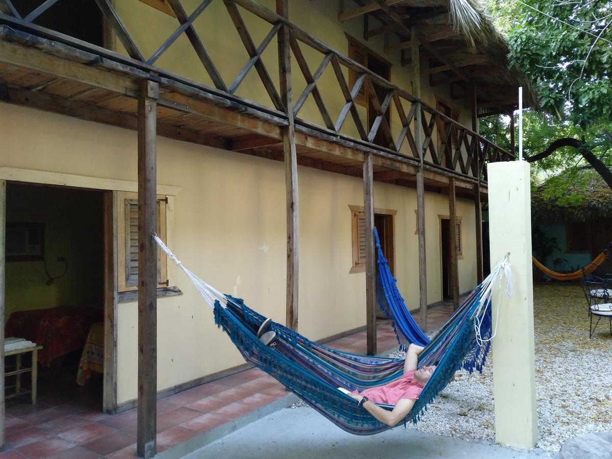 Hotel Loro Tuerto Barahona Εξωτερικό φωτογραφία