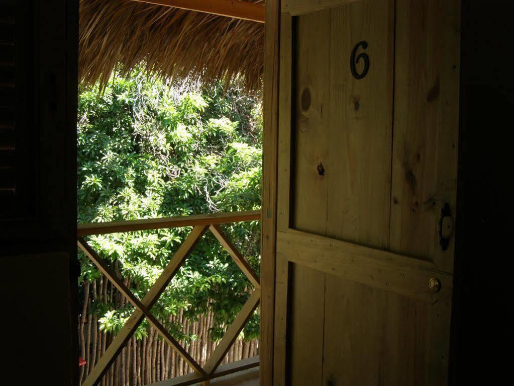 Hotel Loro Tuerto Barahona Εξωτερικό φωτογραφία